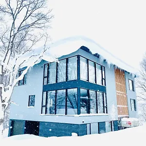 Yin Niseko Hotel